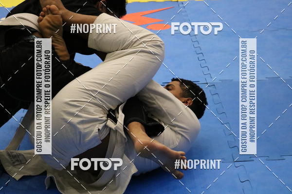 Buy your photos of the eventfight friends on Fotop