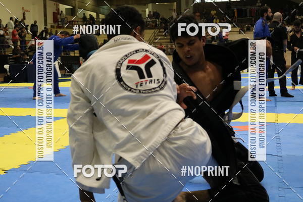 Buy your photos of the eventfight friends on Fotop