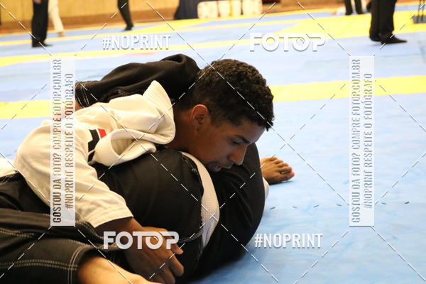 Buy your photos of the eventfight friends on Fotop