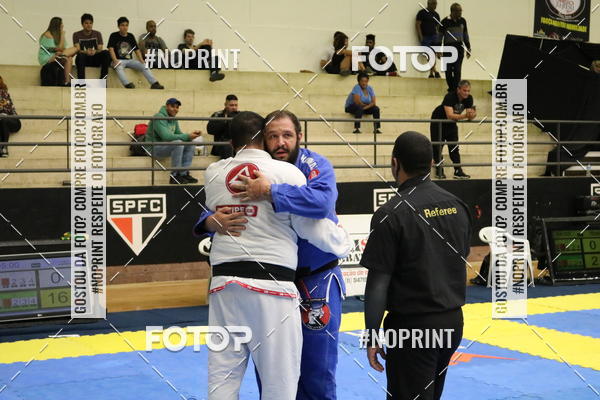 Buy your photos of the eventfight friends on Fotop