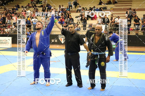 Buy your photos of the eventfight friends on Fotop