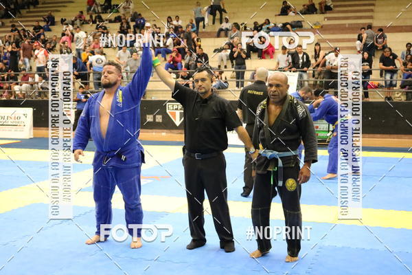 Buy your photos of the eventfight friends on Fotop