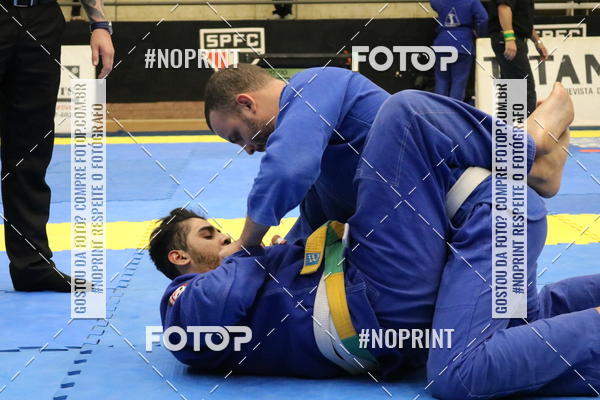 Buy your photos of the eventfight friends on Fotop