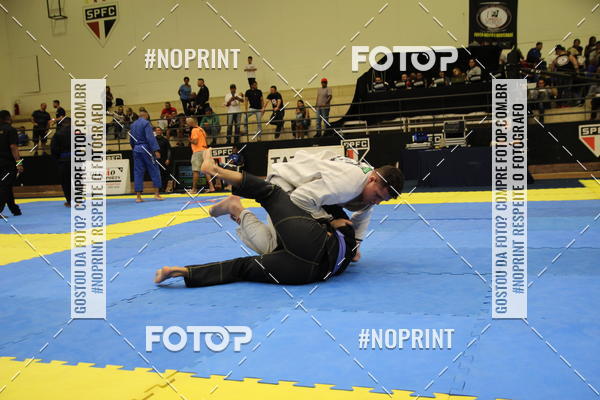 Achetez vos photos de l'vnementfight friends sur Fotop