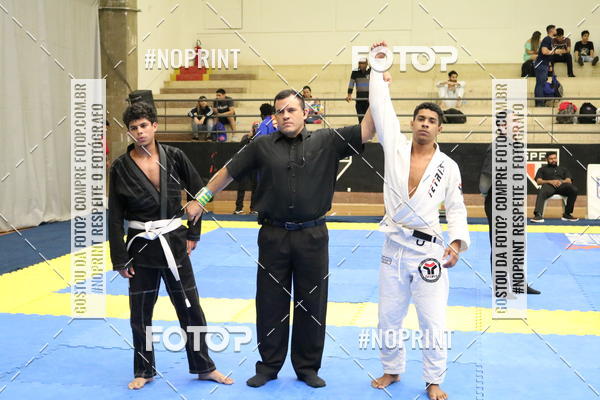 Buy your photos of the eventfight friends on Fotop