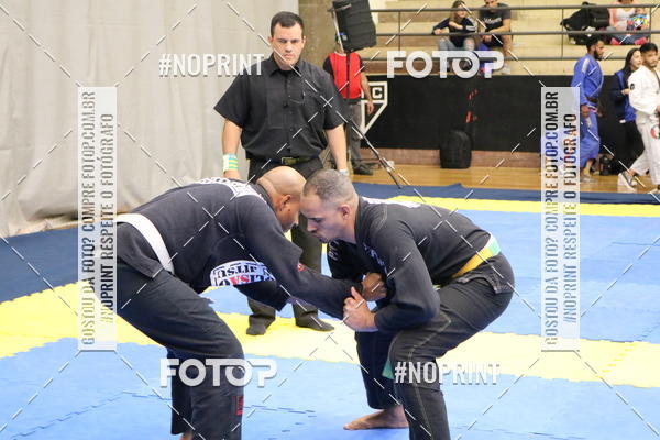 Buy your photos of the eventfight friends on Fotop