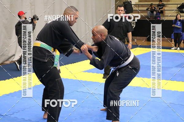 Buy your photos of the eventfight friends on Fotop