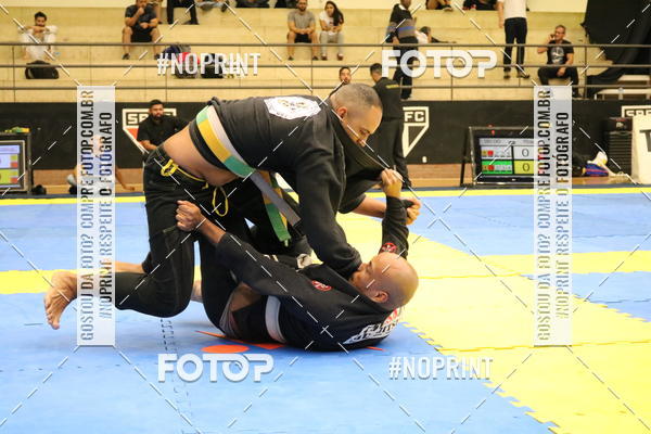 Buy your photos of the eventfight friends on Fotop