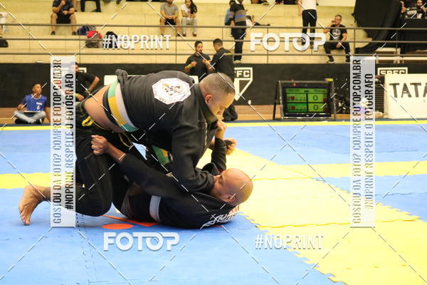 Buy your photos of the eventfight friends on Fotop