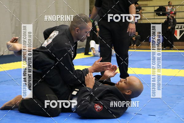 Buy your photos of the eventfight friends on Fotop