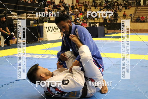 Buy your photos of the eventfight friends on Fotop