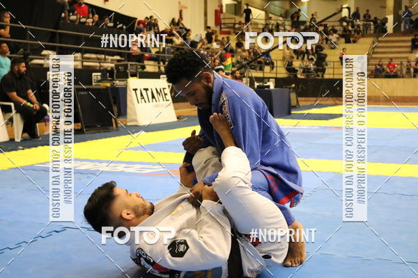 Buy your photos of the eventfight friends on Fotop