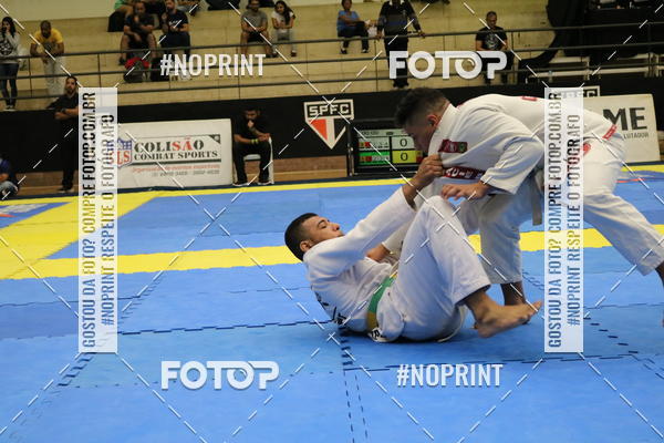 Buy your photos of the eventfight friends on Fotop