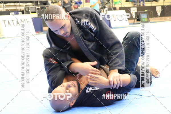 Buy your photos of the eventfight friends on Fotop