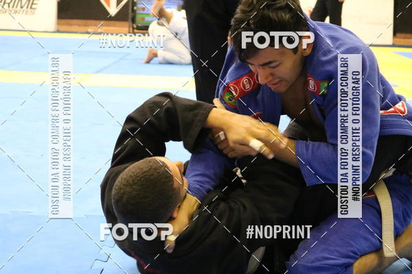 Buy your photos of the eventfight friends on Fotop