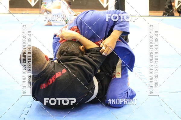 Buy your photos of the eventfight friends on Fotop