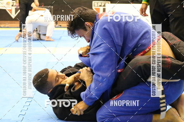 Buy your photos of the eventfight friends on Fotop