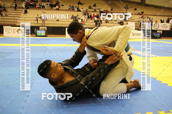 Compre suas fotos do eventofight friends no Fotop