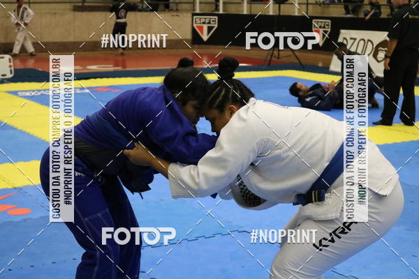 Buy your photos of the eventfight friends on Fotop