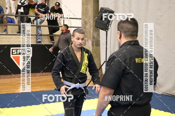 Buy your photos of the eventfight friends on Fotop