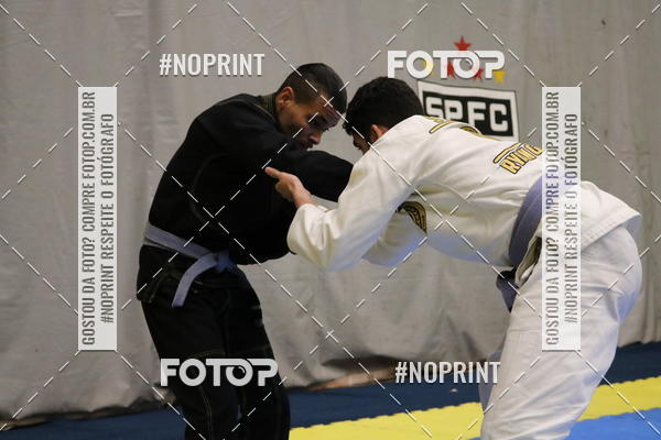 Buy your photos of the eventfight friends on Fotop