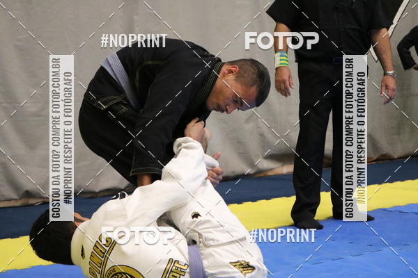 Buy your photos of the eventfight friends on Fotop