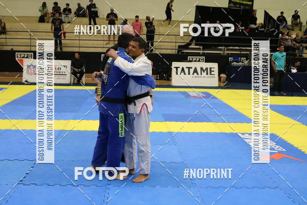 Buy your photos of the eventfight friends on Fotop