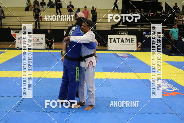 Buy your photos of the eventfight friends on Fotop