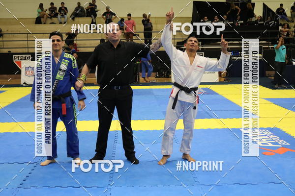 Buy your photos of the eventfight friends on Fotop