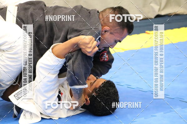 Buy your photos of the eventfight friends on Fotop