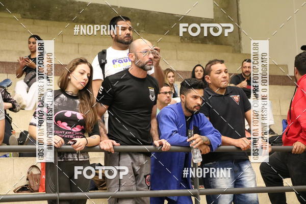 Buy your photos of the eventfight friends on Fotop