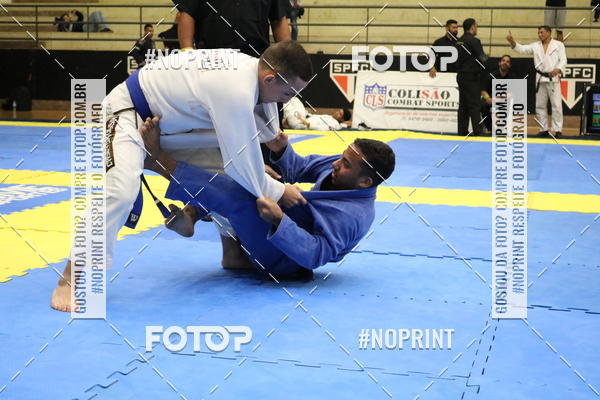 Buy your photos of the eventfight friends on Fotop