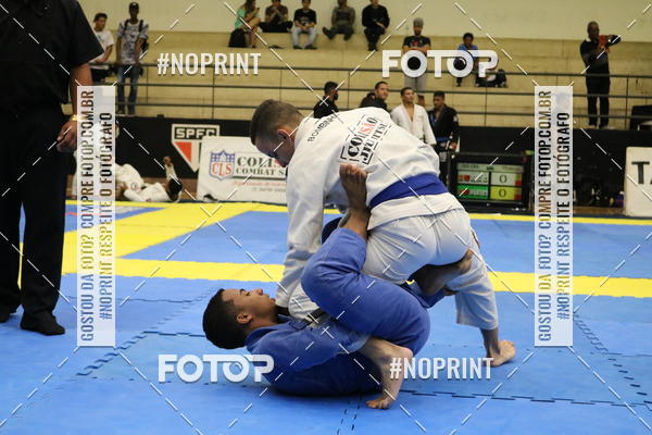 Buy your photos of the eventfight friends on Fotop