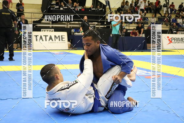 Buy your photos of the eventfight friends on Fotop