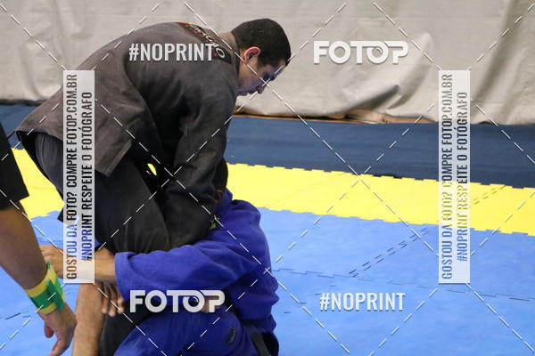 Buy your photos of the eventfight friends on Fotop