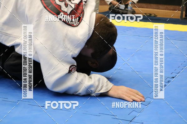 Buy your photos of the eventfight friends on Fotop