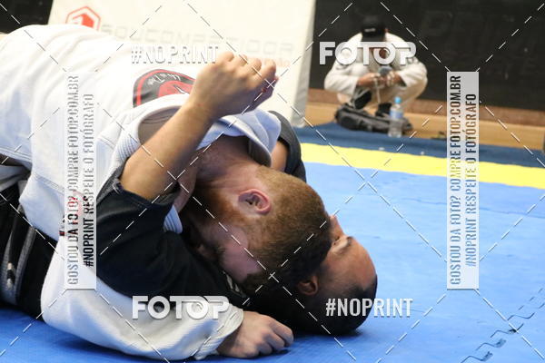 Buy your photos of the eventfight friends on Fotop