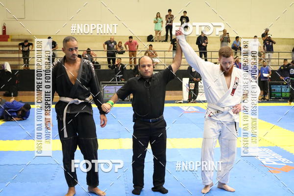 Buy your photos of the eventfight friends on Fotop