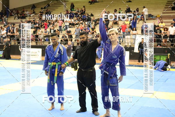 Buy your photos of the eventfight friends on Fotop