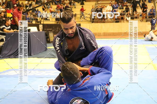 Buy your photos of the eventfight friends on Fotop