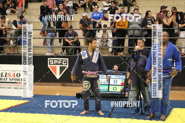 Buy your photos of the eventfight friends on Fotop