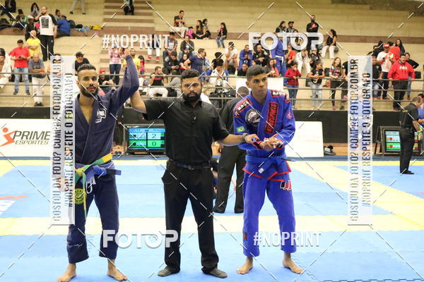 Buy your photos of the eventfight friends on Fotop