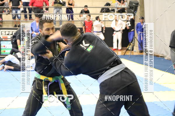 Buy your photos of the eventfight friends on Fotop