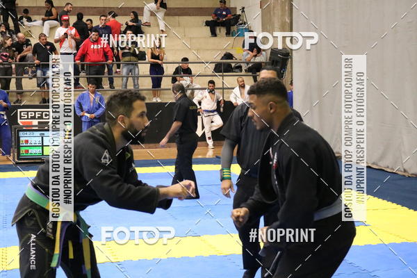 Buy your photos of the eventfight friends on Fotop