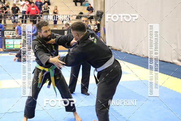 Buy your photos of the eventfight friends on Fotop