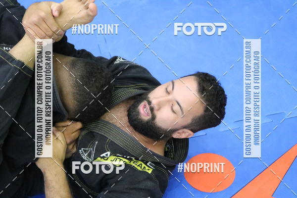 Buy your photos of the eventfight friends on Fotop