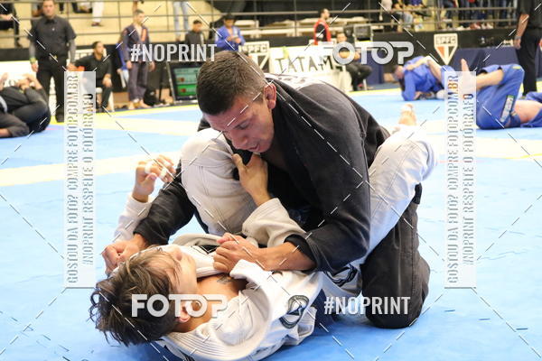 Buy your photos of the eventfight friends on Fotop