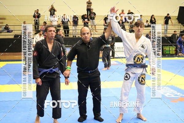 Buy your photos of the eventfight friends on Fotop