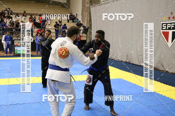 Buy your photos of the eventfight friends on Fotop