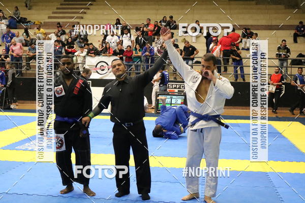 Buy your photos of the eventfight friends on Fotop